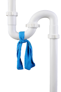Plumber checking for hidden water leaks in a Ventura, CA home