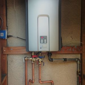 Tankless water heater installed in a Ventura, CA home